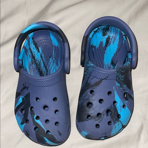 Kids Blue Clogs - Picture 1 of 5